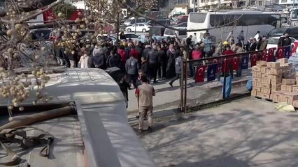 Meral Akşener: "Hala Enkazlardan Canlı Çıkıyor. Arama Kurtarma, Dinleme Faaliyetlerinin Bitirilmemesi Lazım. Mucizelerin Gerçekleşmesi Söz Konusu"