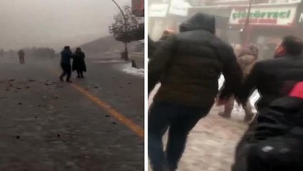 Deprem sırasında "Ya Rabbi tövbe" diye bağırırken bina üzerine böyle yıkıldı