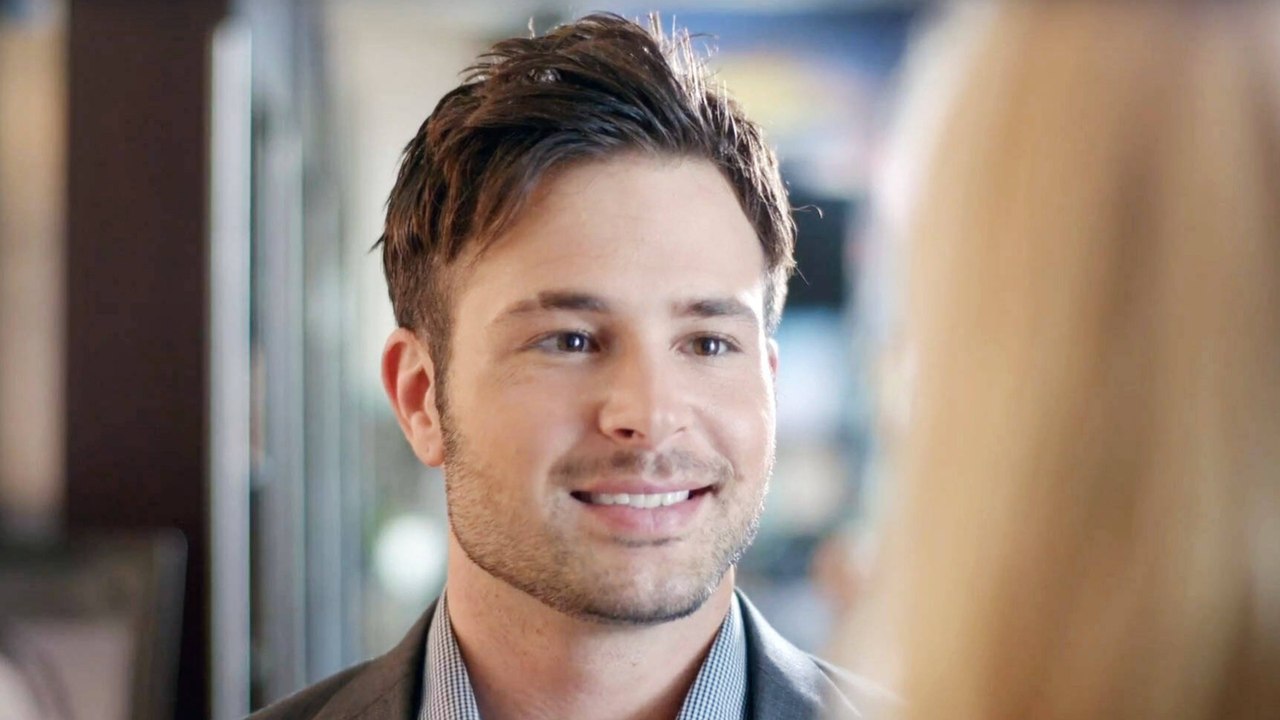 VOICI - Mort de Cody Longo : l'acteur américain de 34 ans retrouvé sans vie dans son lit