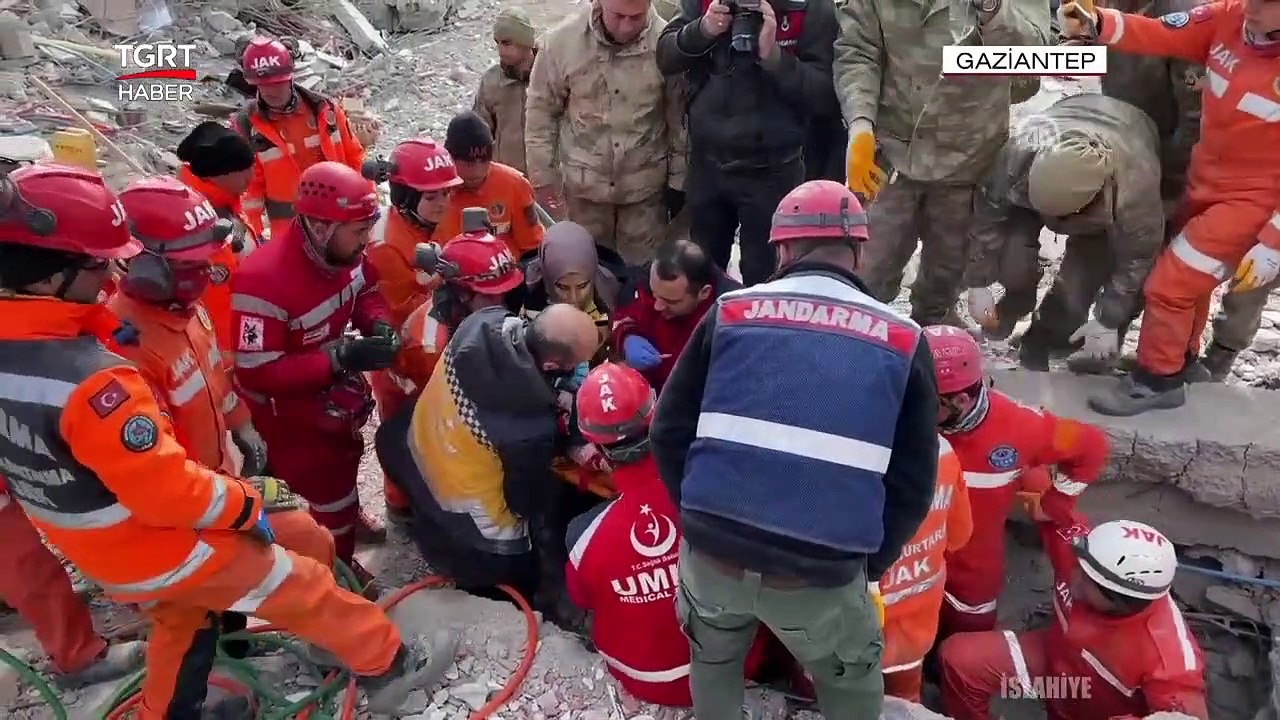 132 Saat Sonra Gelen Kurtuluş! Şengül Bebek Babasıyla Kurtarıldı! Gözler Annesinde!