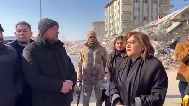 Fatma Şahin'den depremzedeye: 'Her şerde bir hayır vardır'