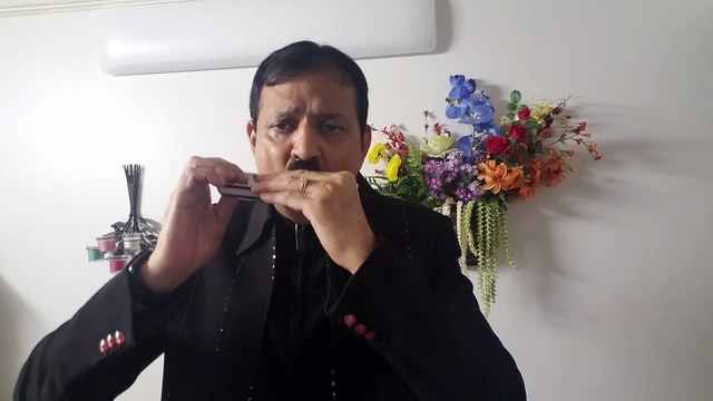 Khilte Hain Gul yahan - Film Sharmili 1971 on Harmonica Live Performance by Mukund Kamdar