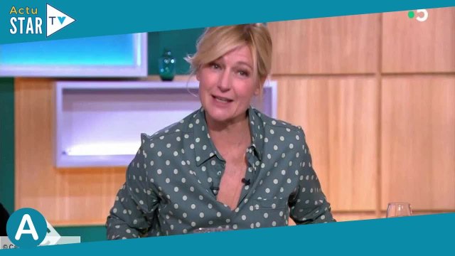 “C’est un moment de télé !” : Anne-Elisabeth Lemoine hilare après un moment de gêne dans C à vous