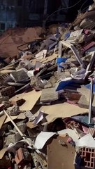 Avukat Bedia Büyükgebiz, işyeri ve konutların laboratuvar test sonuç evraklarının bulunduğu tek katlı binanın uyarıya rağmen yıkıldığını açıkladı