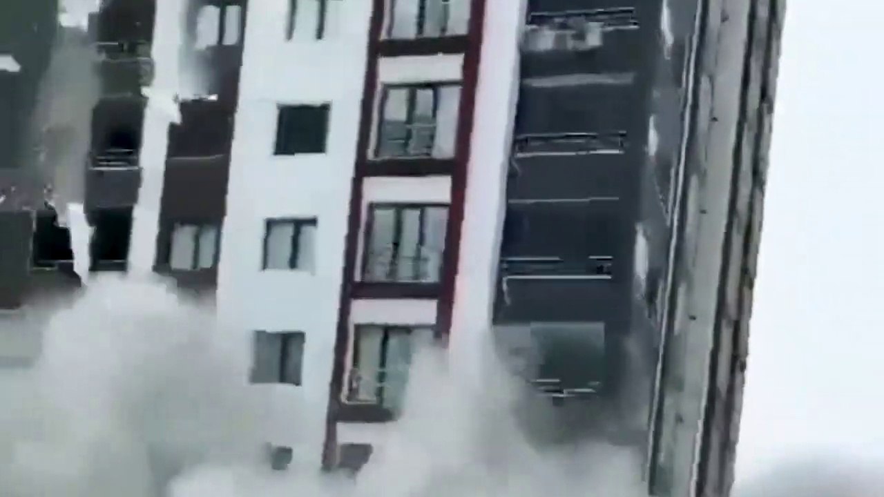 Records of the Seconds of the Great Earthquake in Turkey