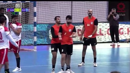 اشتباكات عنيفة بين لاعبي “الكويت” و”كاظمة” بدوري اليد