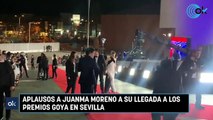 Aplausos a Juanma Moreno a su llegada a los Premios Goya en Sevilla