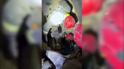 Ayfer'in enkaz altındaki ağlatan isteği