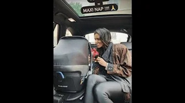 Shy'm, maman heureuse : elle partage un tendre moment avec son bébé