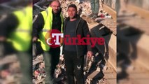 Enkazdan Bulduğu 500 Bin TL’lik Altın Dolu Çantayı Sahibine Teslim Etti - Türkiye Gazetesi
