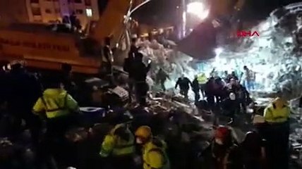 6 aylık hakime kadın, enkazdan 136. saatte sağ çıkarıldı