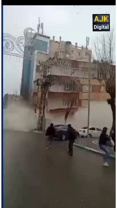 Building collapses during  earthquake aftershock in Turkey // 2023Turkey