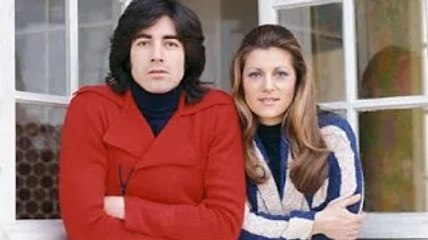 "Il l'a mis dehors" : les obsèques du fils de Sheila auxquelles son père n'a pas assisté