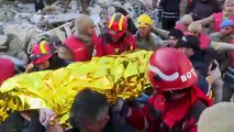 Kahramanmaraş merkezli 7.7 ve 7.6 büyüklüğündeki depremde Hatay’da yıkılan Mutlular Apartmanı ’ndan bir kişi 149 saat sonra sağ kurtarıldı.