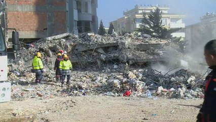 موفد العربية عبد المحسن الحربي: فريق الإنقاذ السعودي رصد صوت طفل تحت الأنقاض في غازي عنتاب