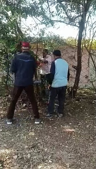 मूक बधिर छात्रावास परिसर में पर्यावरण प्रेमियों...