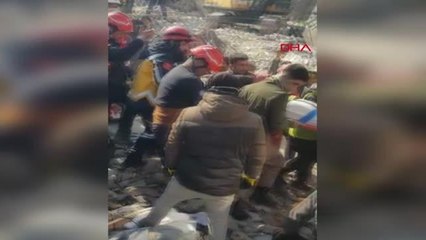 DEPREMDE 153'ÜNCÜ SAATTE GELEN MUCİZE
