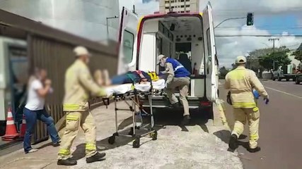 Idosa fica ferida após cair da escada no Shopping