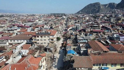 أكثر من 33 ألف قتيل جراء الزلزال في تركيا وسوريا