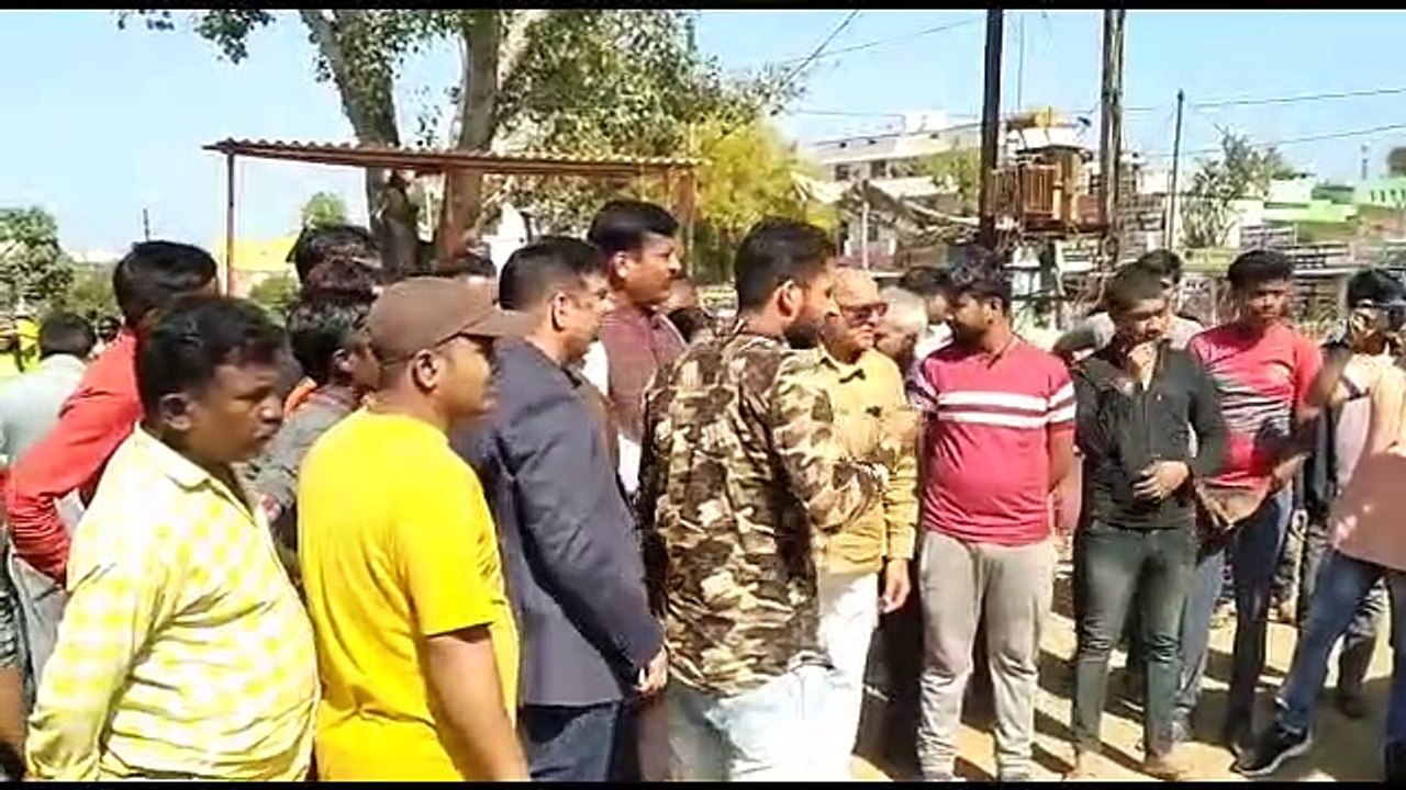 sidhi: Fire broke out in computer-stationery shop, material burnt to a