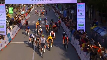 Download Video: Clasica de Almeria 2023 - Matteo Moschetti offre sa première victoire à son équipe Q36.5 Pro Cycling Team !