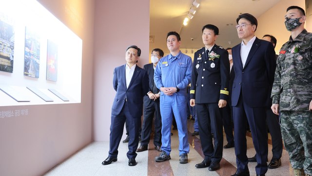 포스코, 포항제철소 정상가동 감사 행사 열어 / YTN