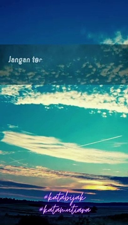 Jangan terus tangisi sesuatu yang bukan milikmu lagi. Kamu tak akan dapatkan bahagia jika kamu tak mampu bertahan dari kesedihan