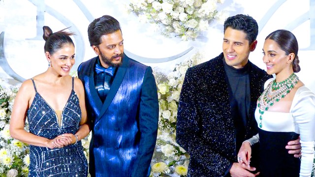 Cute Couple Riteish & Genelia At Reception Party Of Kiara & Sidharth