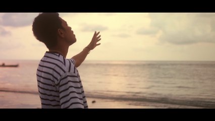 TUNGGU BETA KELE - Fresly Nikijuluw Feat. Ambonwhena, Bianca Boeloerdity (Official Music Video)