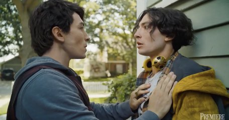 The Flash – la bande annonce officielle avec Michael Keaton en Batman et Supergirl (VOST)