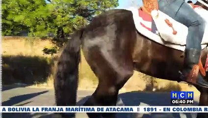 ¡Con un espectacular desfile hípico celebran la feria de El Triunfo, Choluteca!