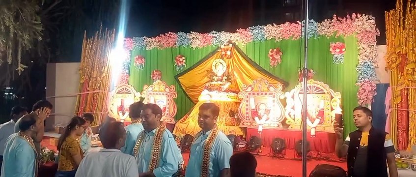 SURAT VIDEO: भजन संध्या में झूमे श्रद्धालु, निकली निशान यात्रा