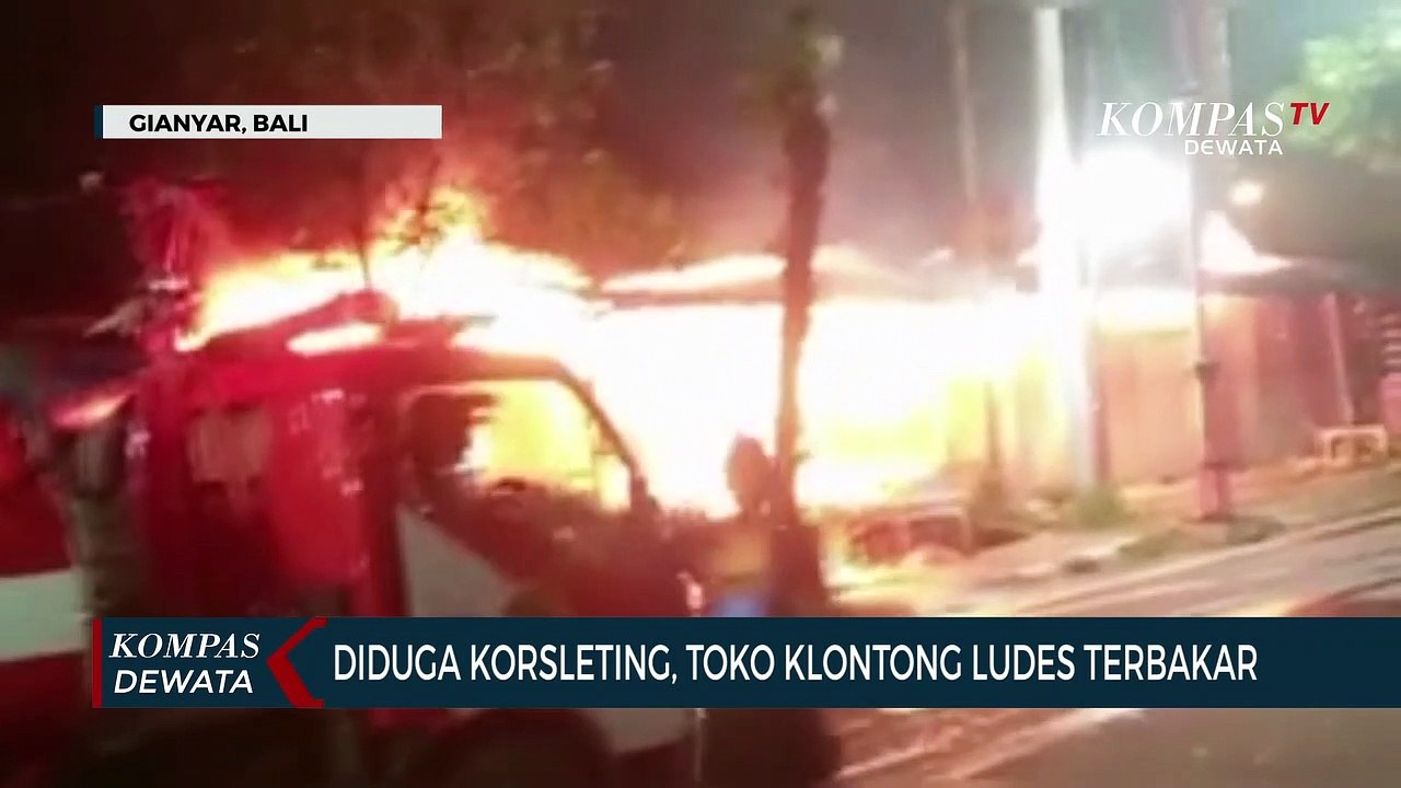 Diduga Korsleting, Toko Klontong Ludes Terbakar