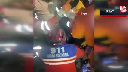 170’inci saatte inanılmaz kurtuluş: Enkazdan yürüyerek çıktı