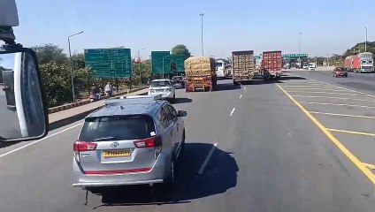 राजाधौंक टोल पर कम्प्यूटर खराब, वाहनों का लगा जाम