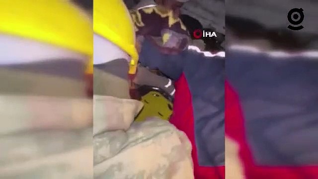 Amasyalı madenci elleriyle kazdığı enkazdaki kadının yüzünü böyle yıkadı