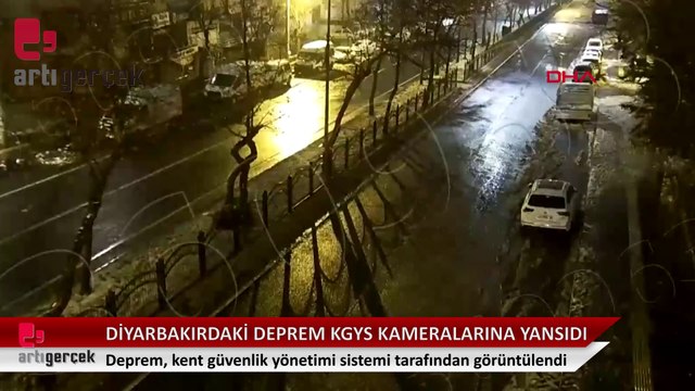 Diyarbakır’da depremde yıkılan binalar görüntülendi
