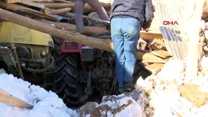 130 evden 10'u sağlam kaldı: Bir köy neredeyse yok oldu