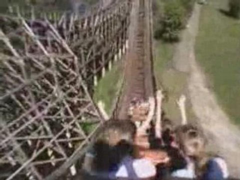 Robin hood montagne russe looping roller coaster