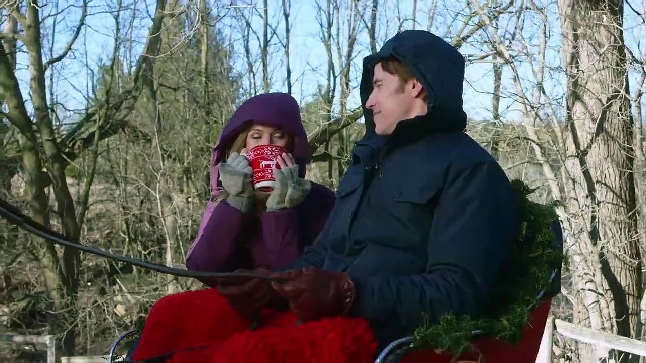 Meine Weihnachtsliebe aus Paris | movie | 2019 | Official Trailer