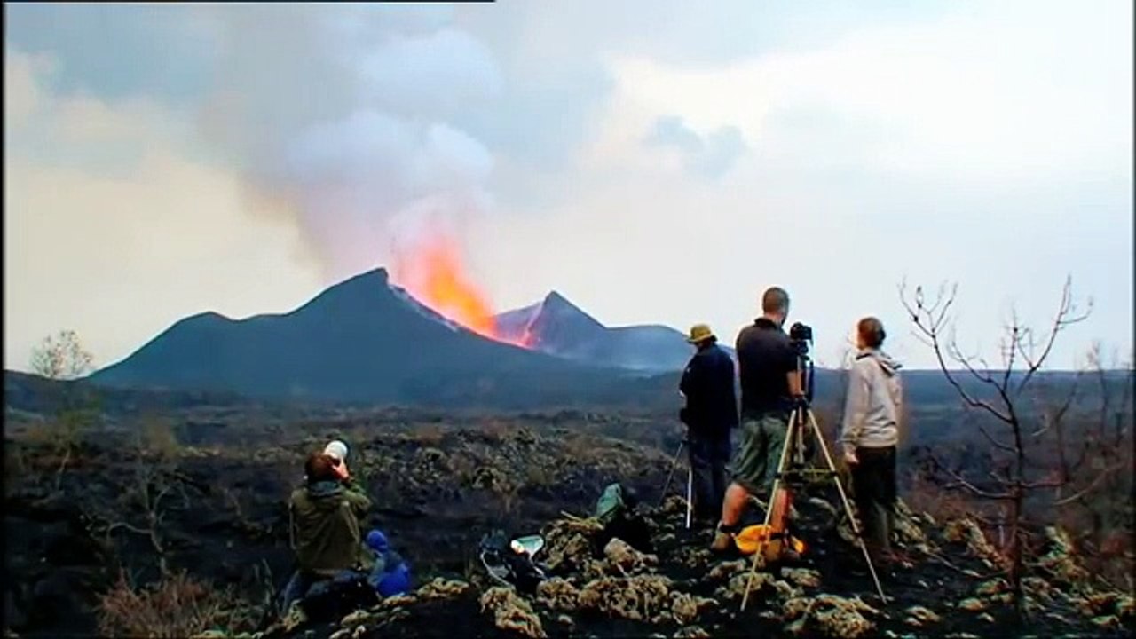 Volcano Live | show | 2012 | Official Trailer