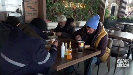 Gönüllüler ücretsiz lokanta açtı