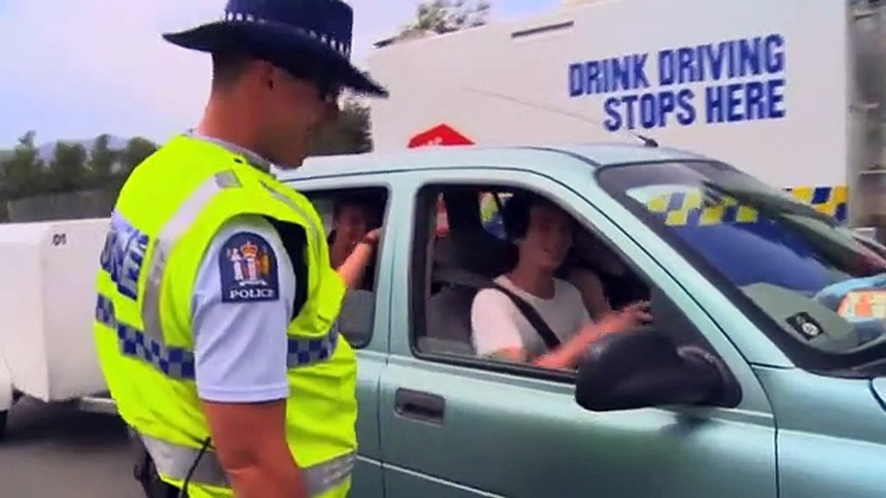 Staffel 2 | show | 2017| S2 | Official Trailer