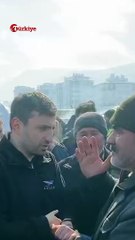 Selçuk Bayraktar ve Depremzede Arasında Duygulandıran Konuşma! #deprem #selcukbayraktar #shorts