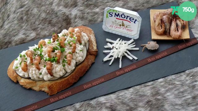 Tartine fromagère au St Môret aux crevettes grises et radis noir