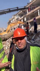 CZN Burak, Taha Duymaz'ın enkazının bulunduğu binadan seslendi