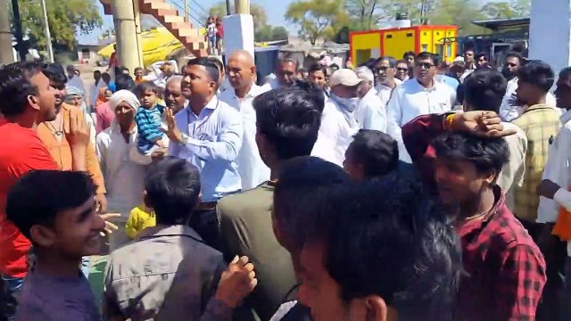 Video- विकास यात्रा के दौरान विधायक के सामने लगे मुर्दाबाद के नारे