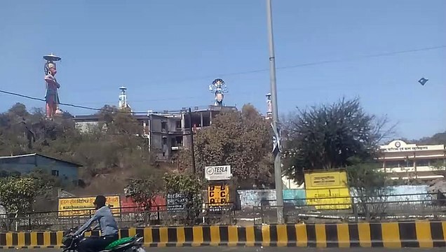 जनाकर्षण का केन्द्र बना यह मंदिर