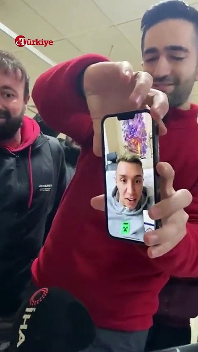 Muslera Enkazdan Çıkarılan Minik Semih ile Konuştu #deprem #kahramanmaraş #muslera #shorts