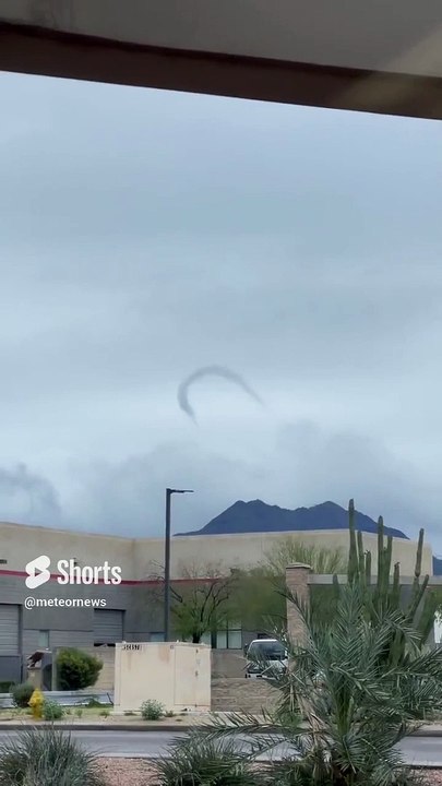 Horseshoe Cloud Scottsdale, Arizona, US